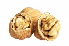 核桃的營(yíng)養(yǎng)價(jià)值有哪些？食用核桃的注意事項(xiàng)